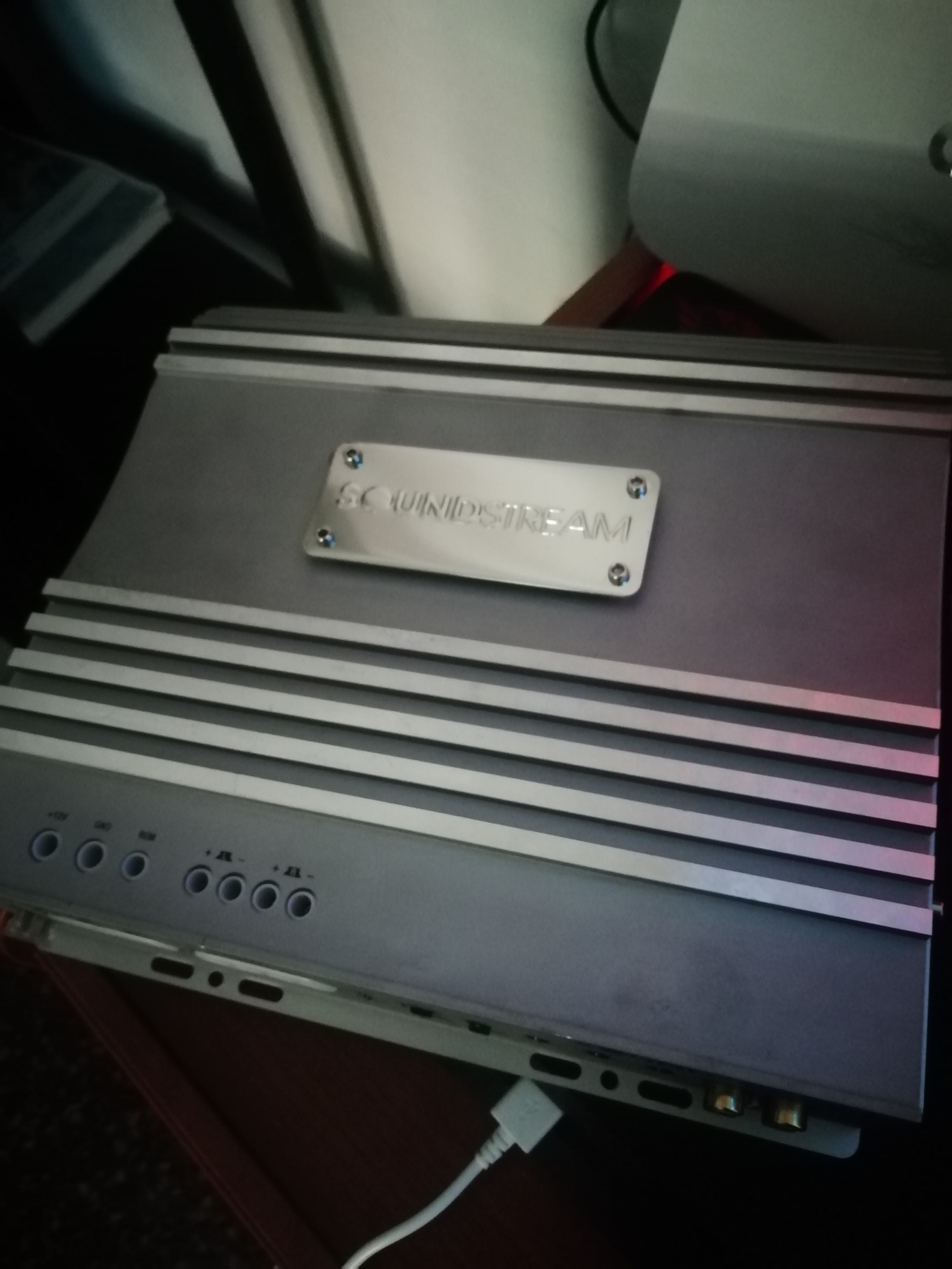 Amplificatore soundstream ega300.2