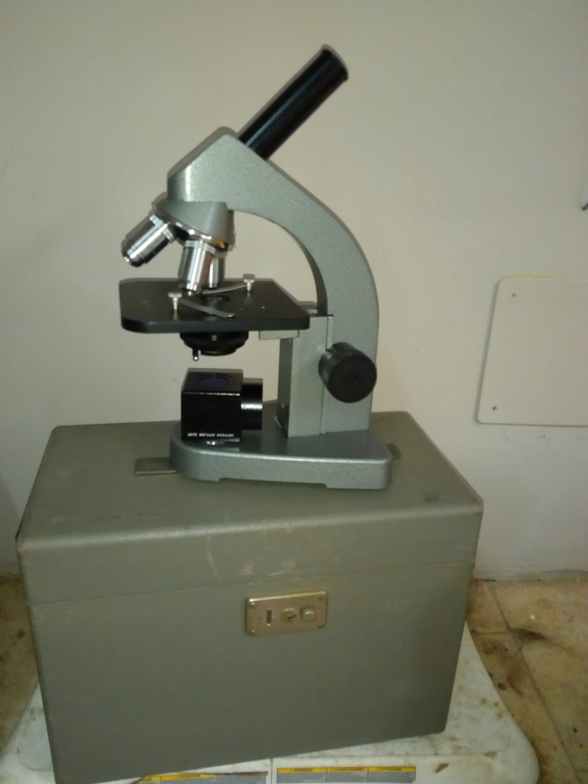 Microscopio biologico