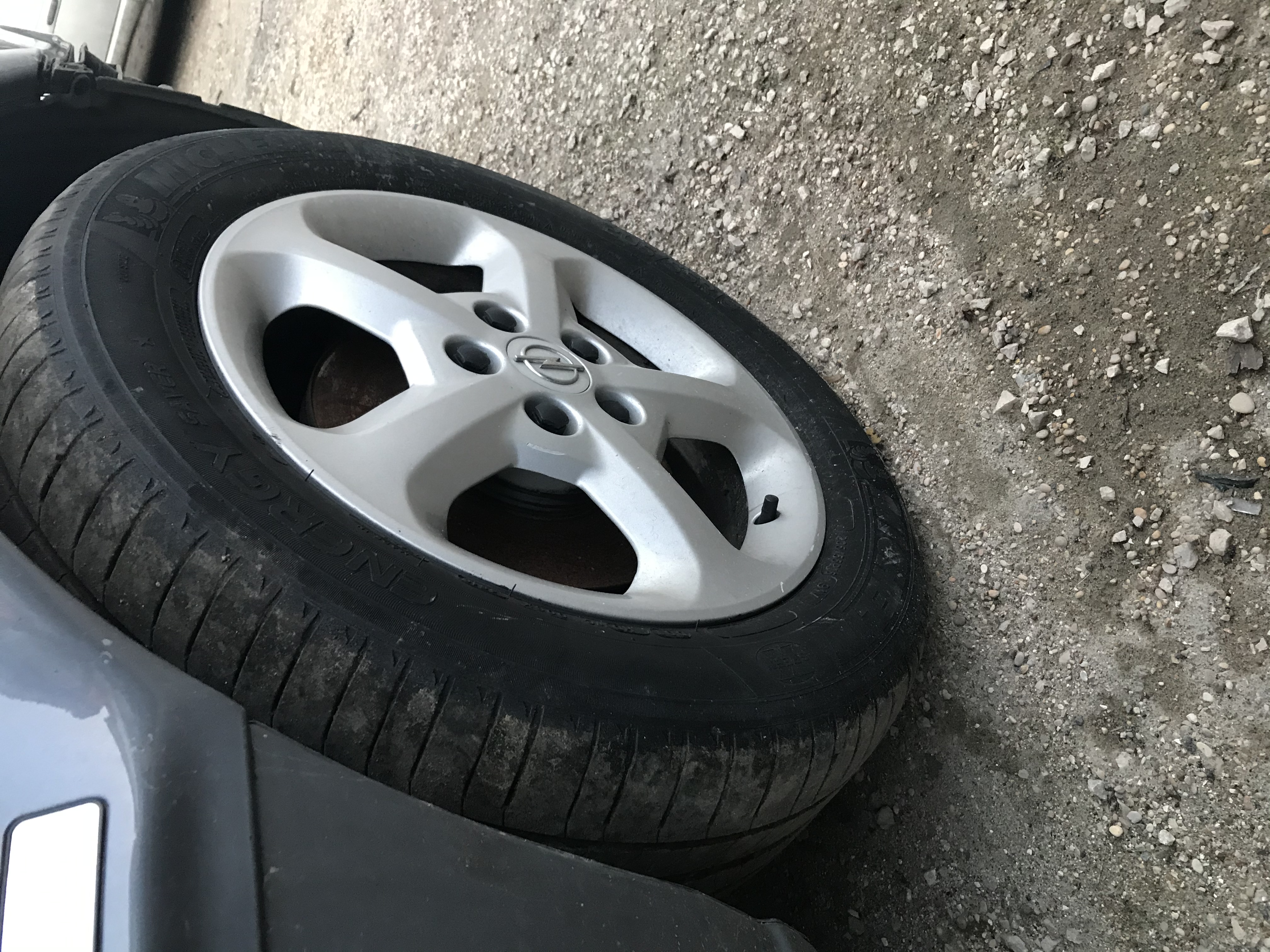 Cerchi e gomme 15 opel Zafira 