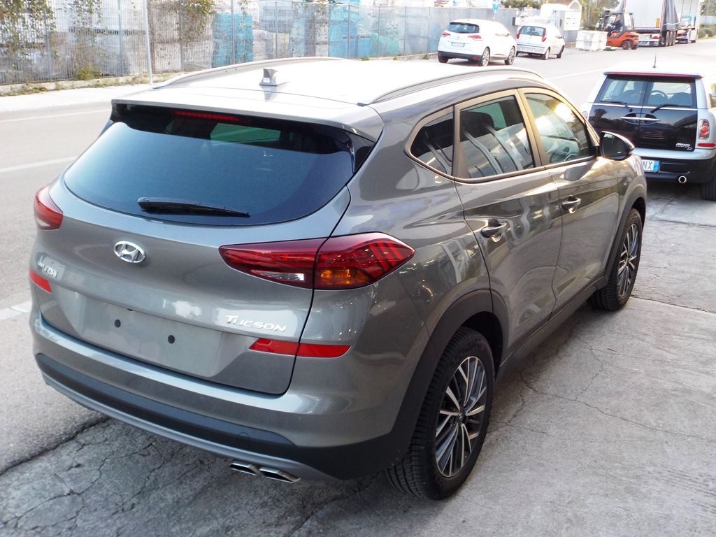 HYUNDAI TUCSON 1.6 CRDi 2WD 115cv X-PRIME nuovo 