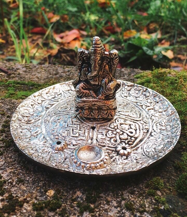 Bruciaincensi Piattino Ganesh H12