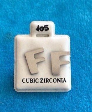 Orecchini Lettere F CZ105