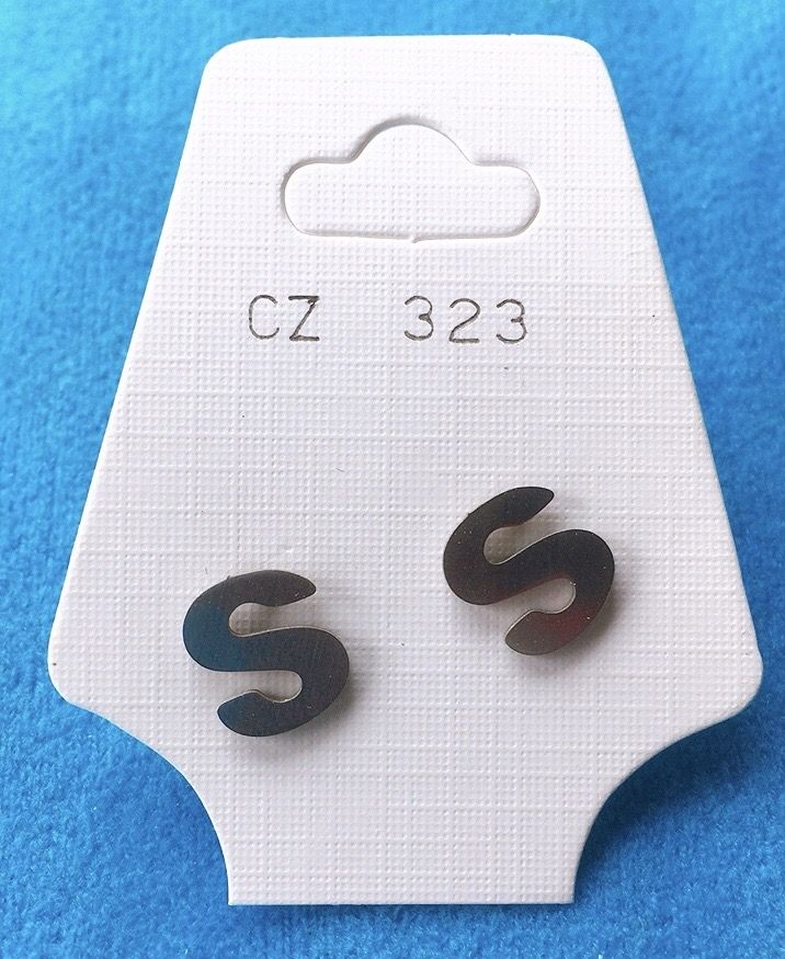 Orecchini Lettere S CZ323