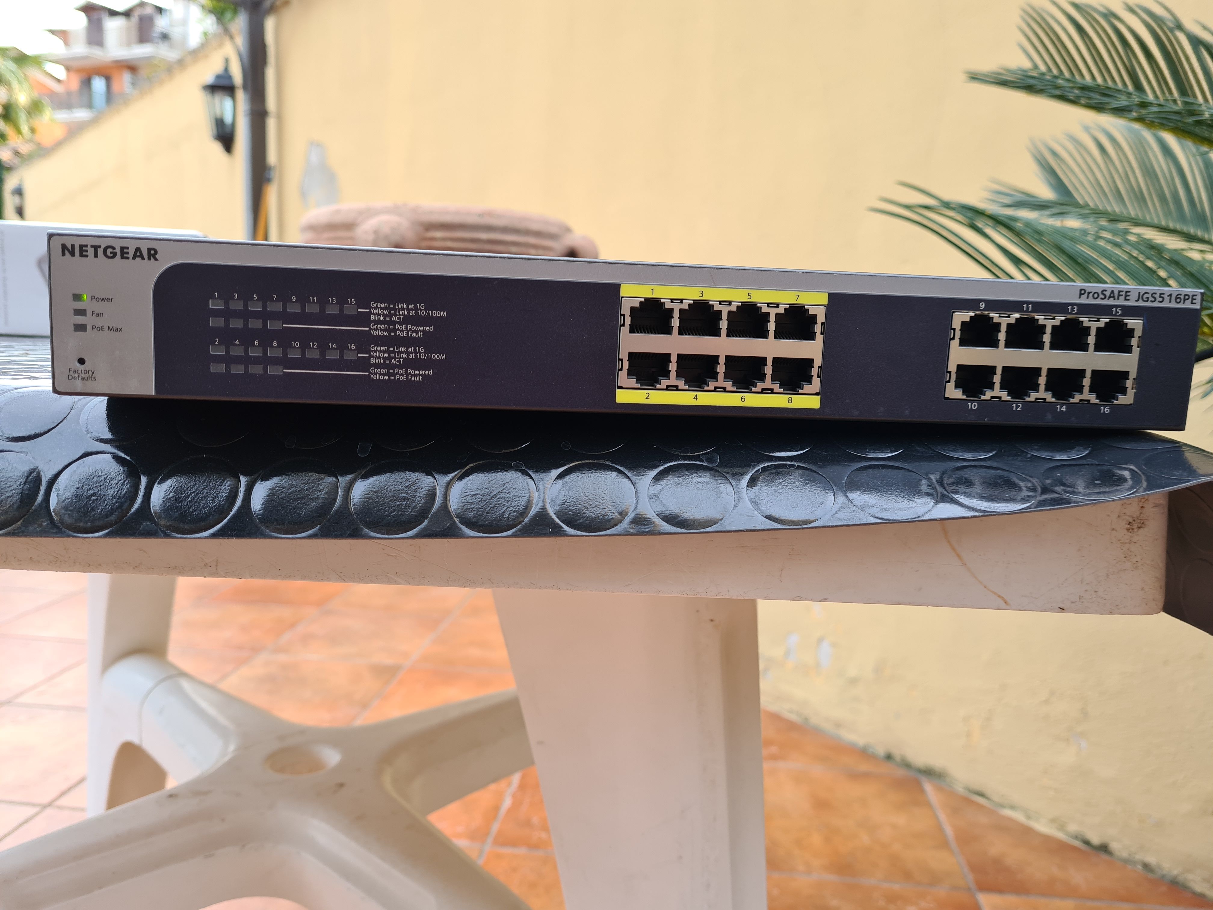 Netgear JGS516. Tipo di switch di rete non gestito