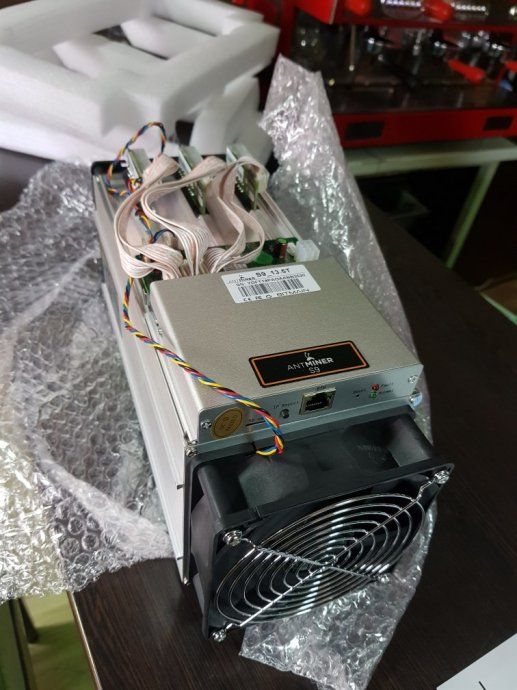 Antminer S9 Antminer S19 M30S+ whatsminer A10 Pro 