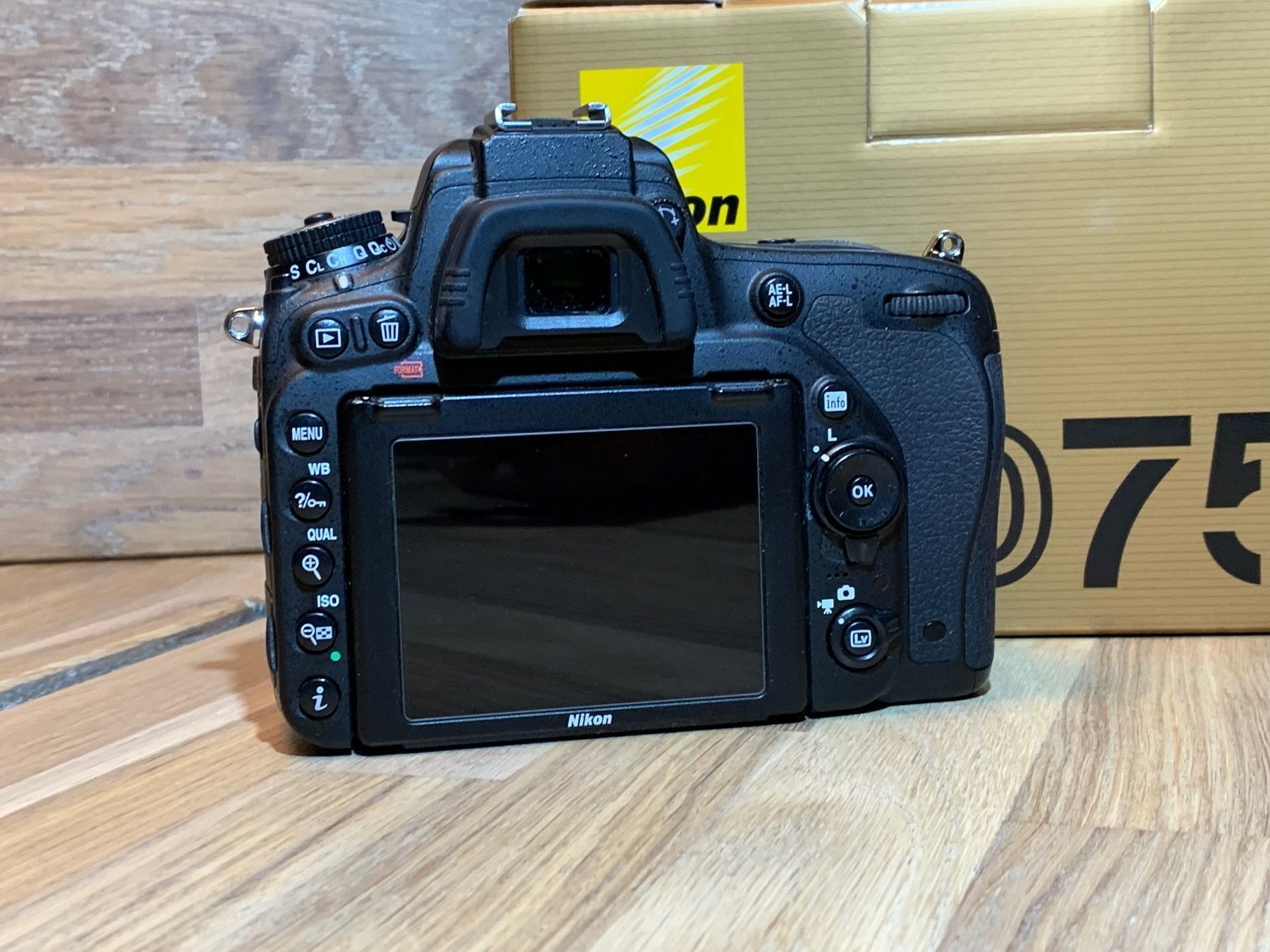 Nikon D 750 