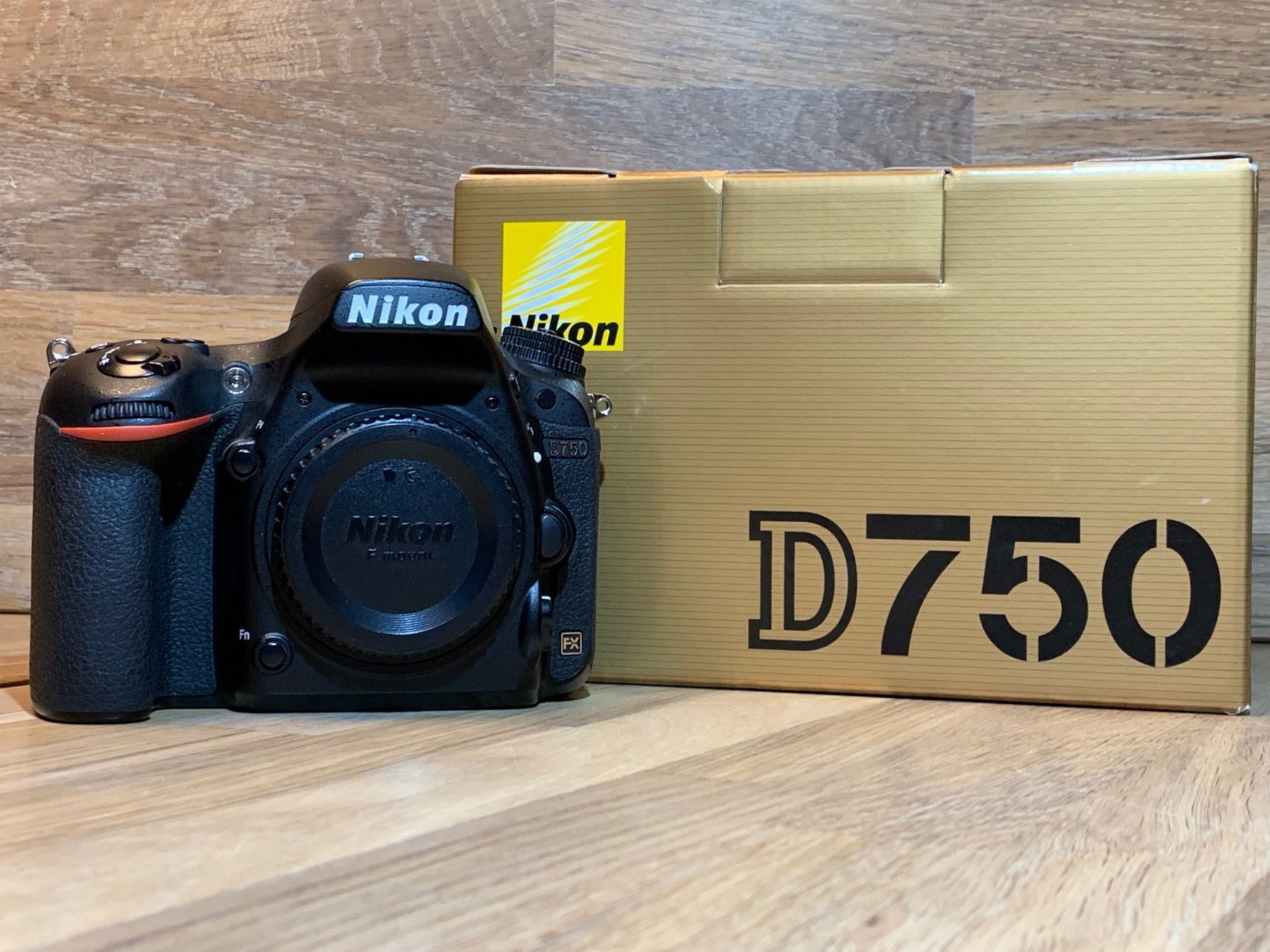 Nikon D 750 