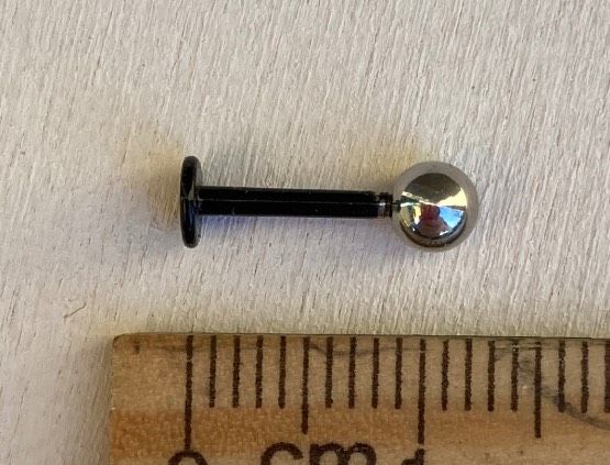 Piercing Labret Nero e Argento ( PLab79 )
