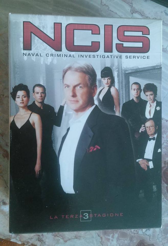 Cofanetti DVD prime 3 stagioni del telefilm NCIS