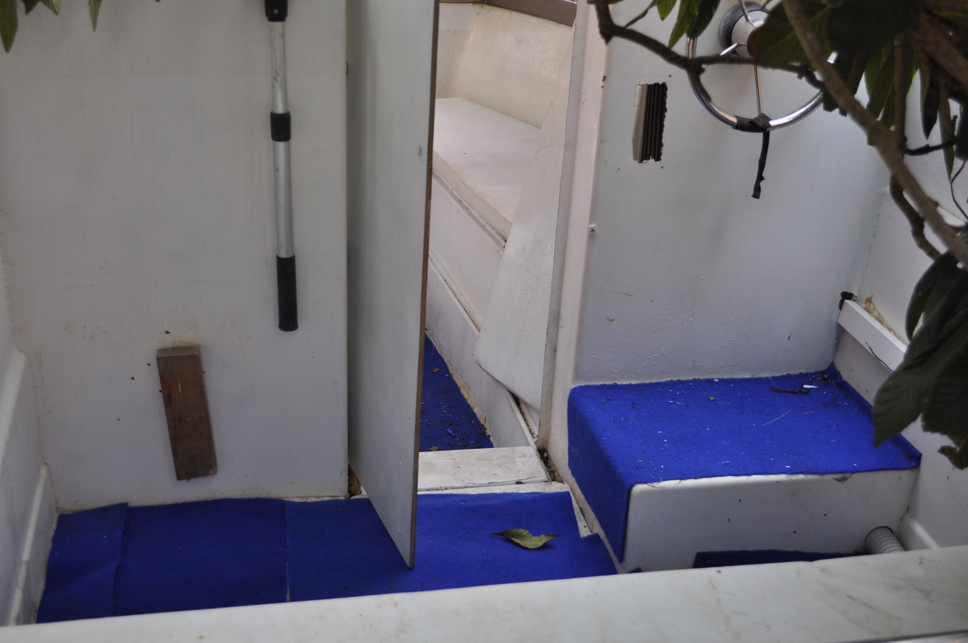 vendo barca in vetrore m. 5,30 con carrello