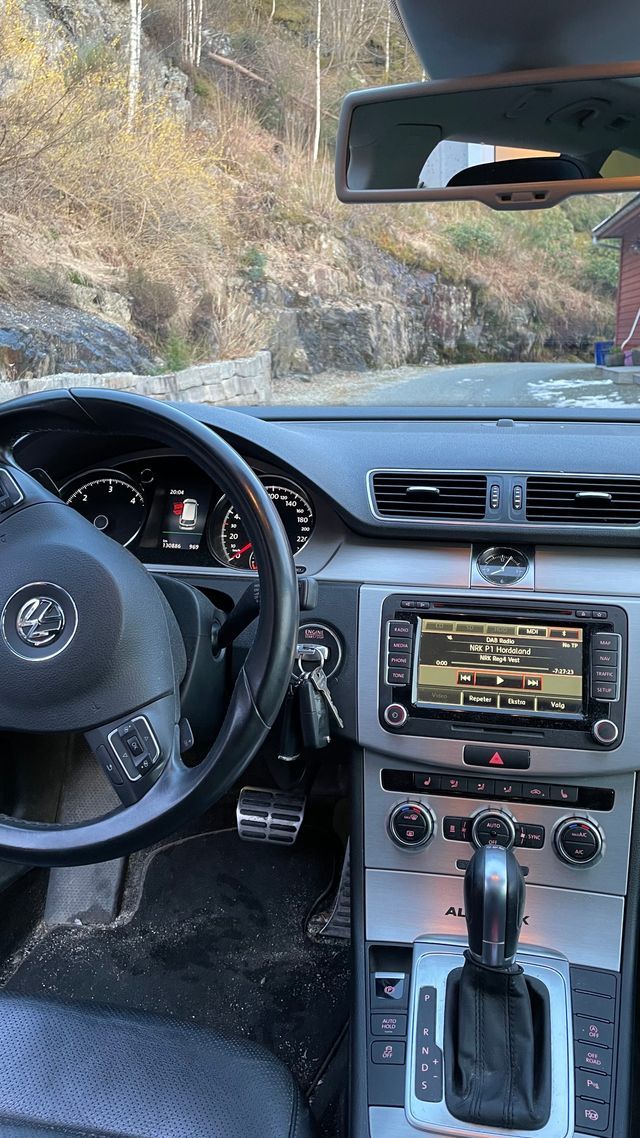 Volkswagen Passat  Alltrack