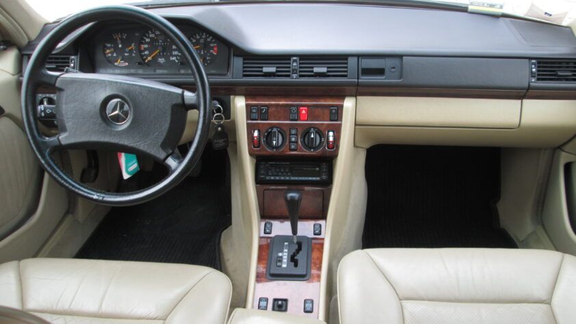 Mercedes W 124 300E Matic Automatico 1990