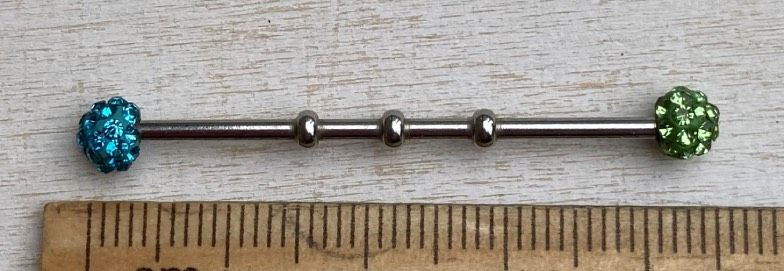 Piercing Industrial Cristalli ( PIn01 )