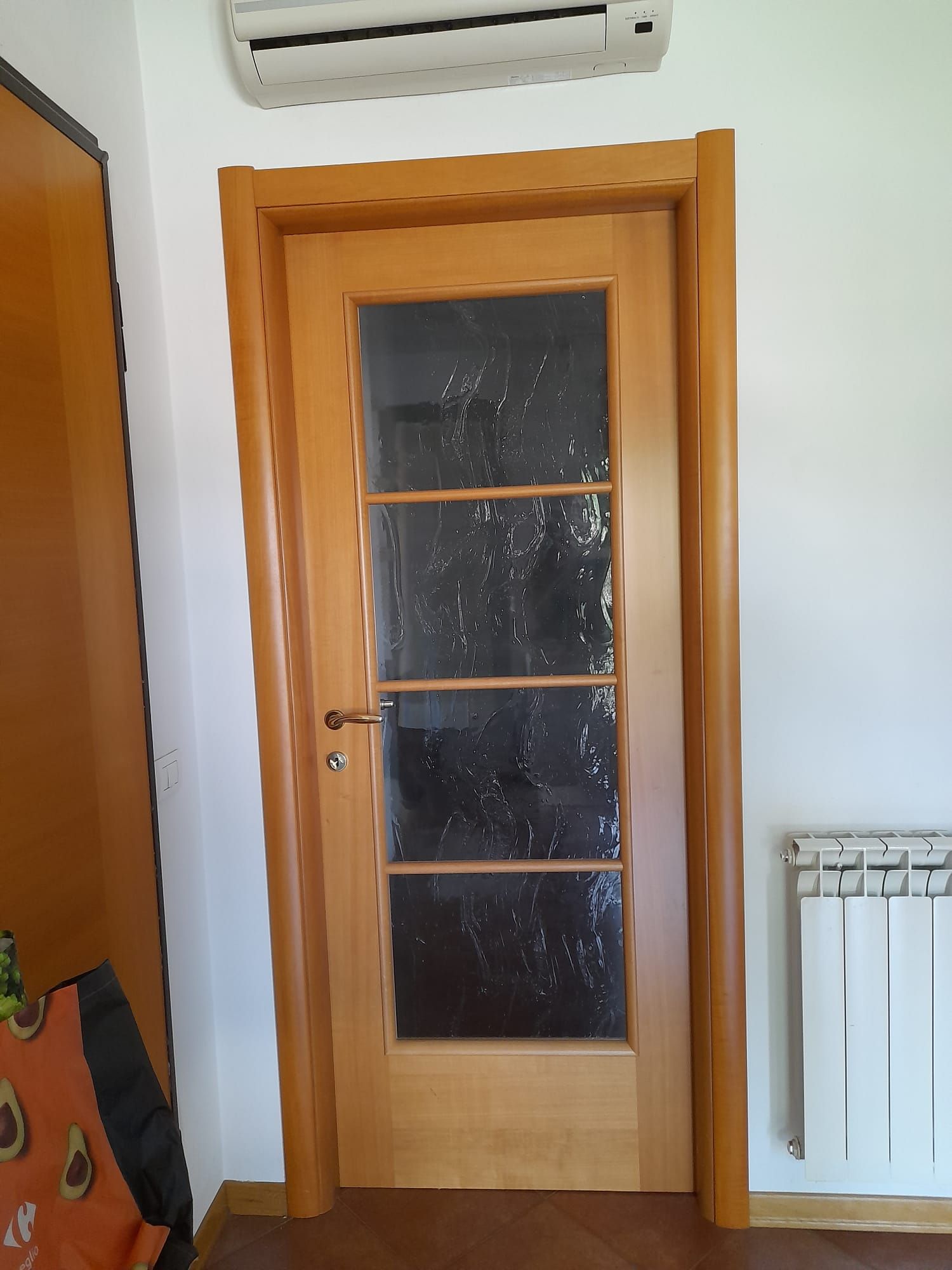 N* 6 (sei) PORTE IN LEGNO in perfetto stato! 