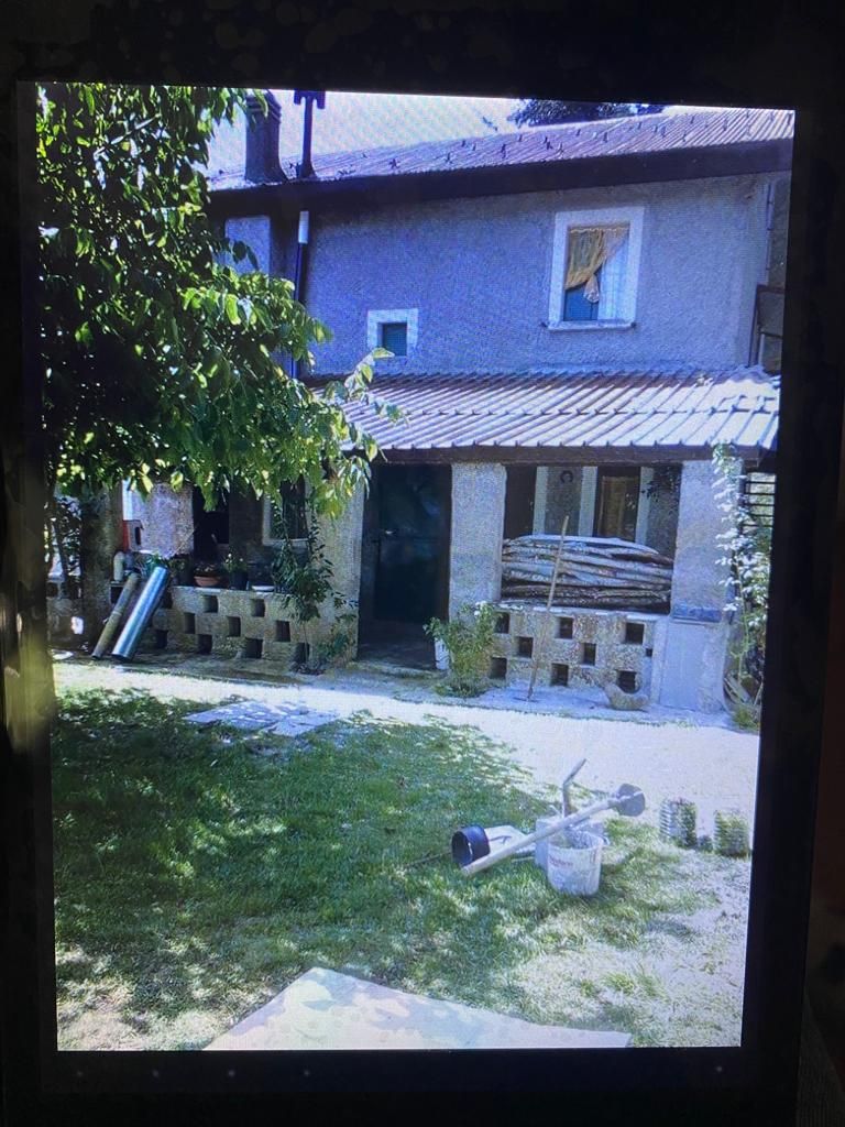 Vendo casa in Sila località collemmachia con pezzo