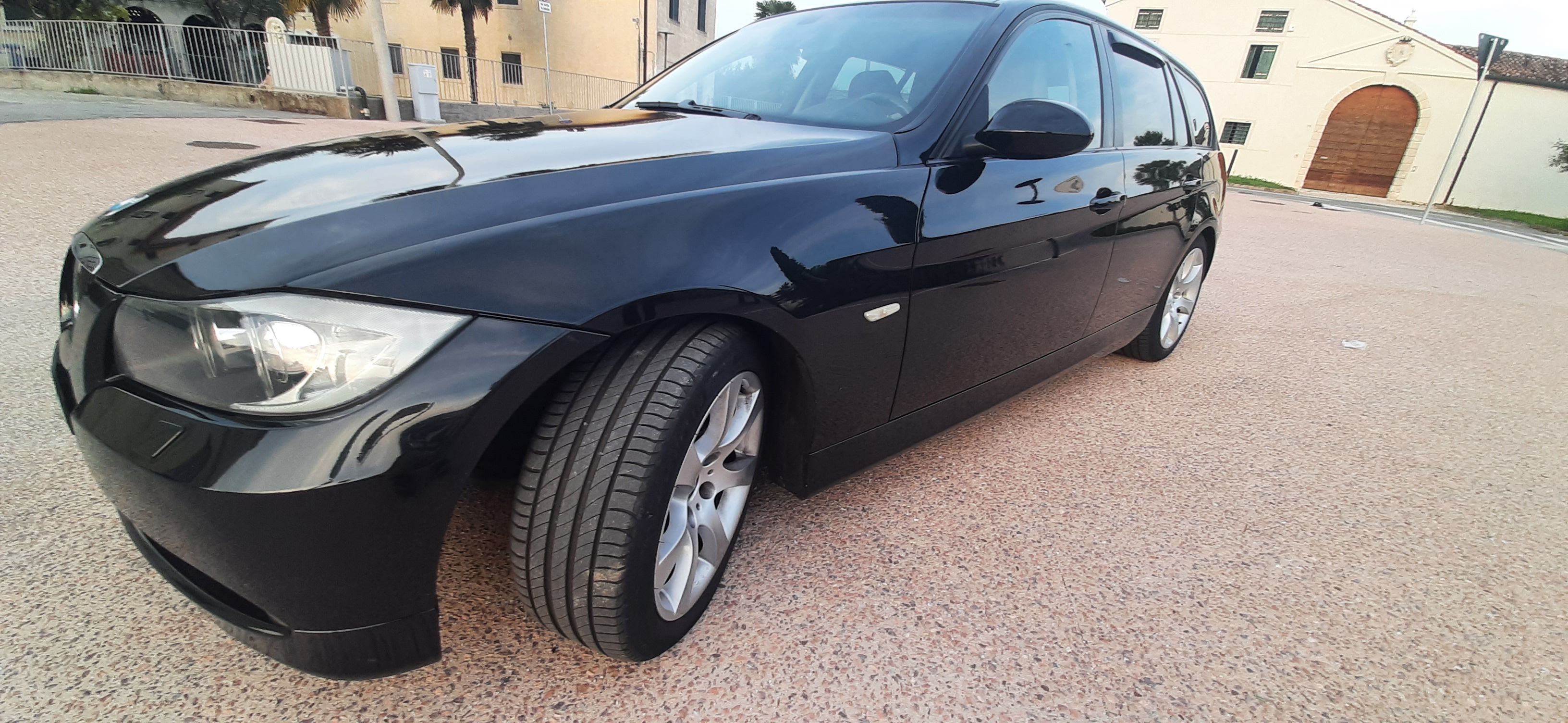 BMW SERIE 3 E91 TOURING 320d 163CV Colore nero 
