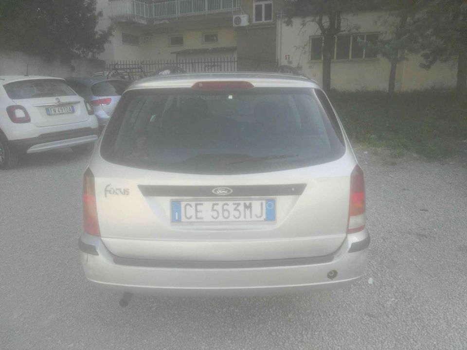 Ford Focus 2003 con impianto gpl