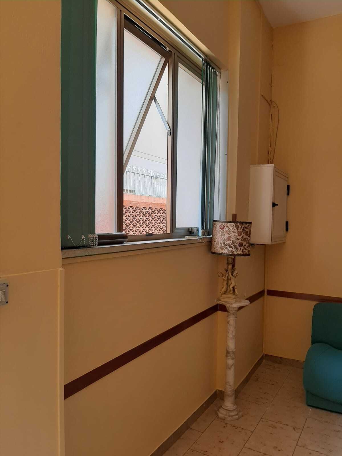 stanzo uso ufficio