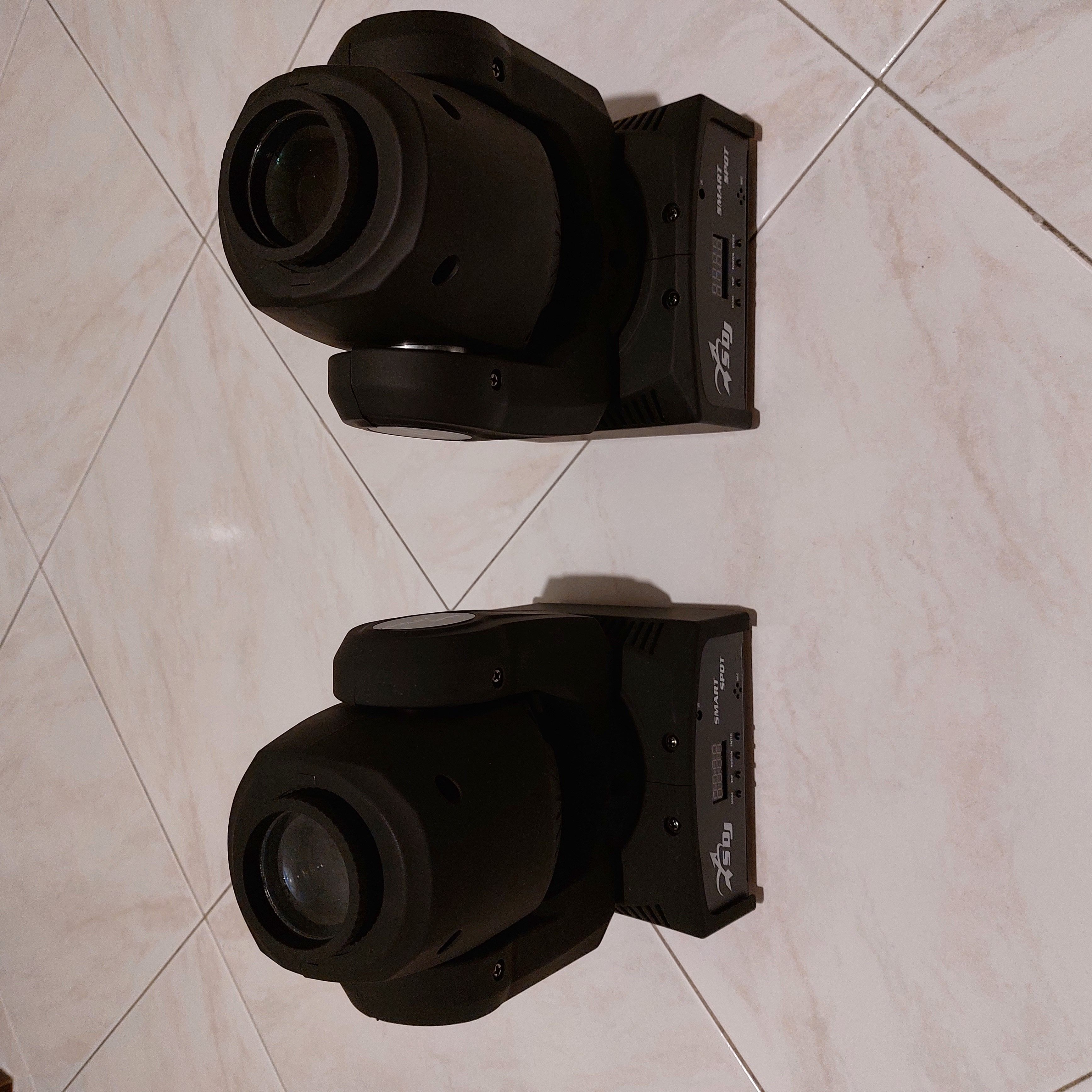 Vendo piccolo impianto luci a led + laser + mixer.