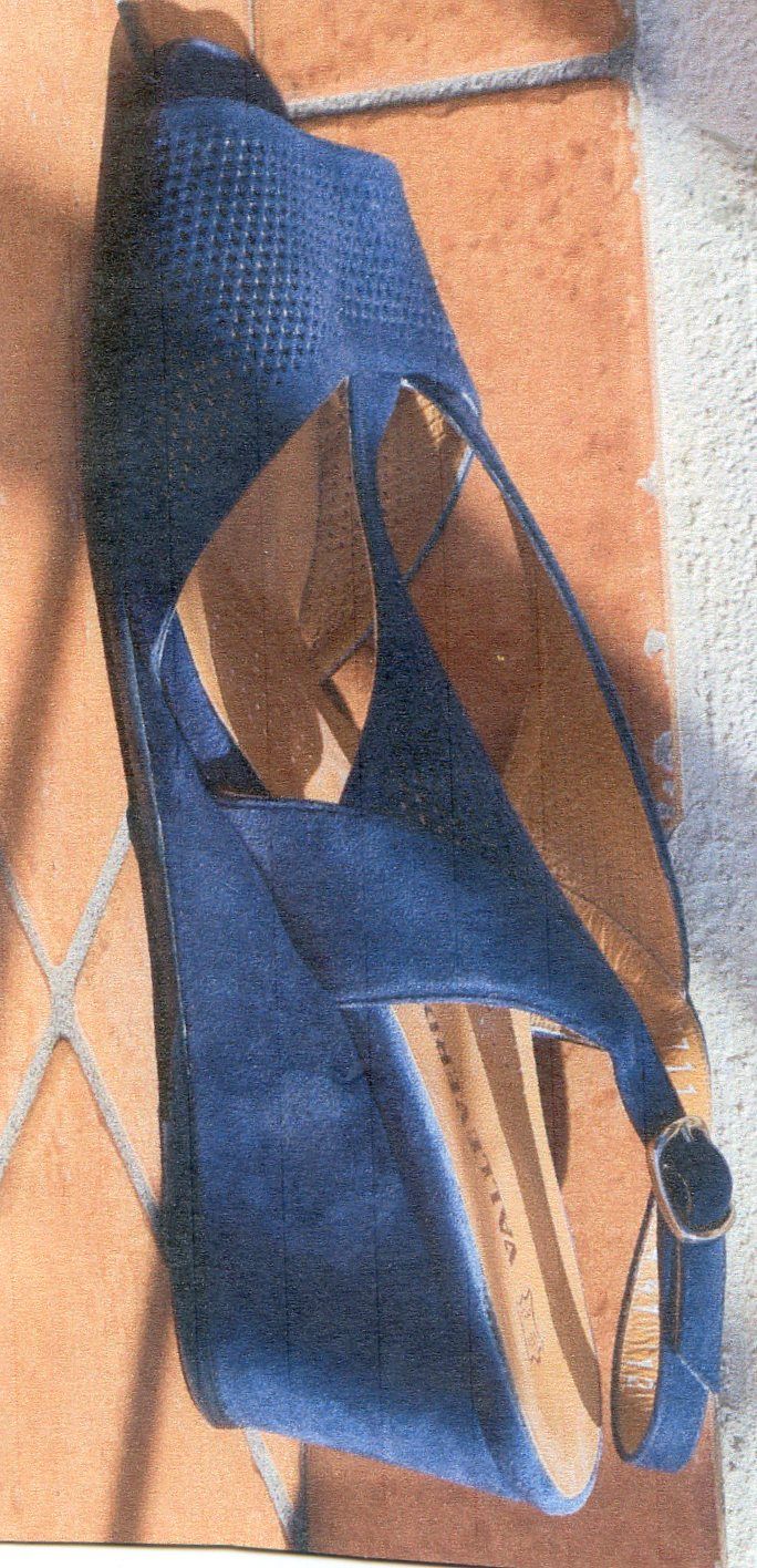 vendesi sandali per donna